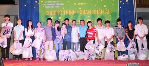 Phường Hiệp Thành, TP.Thủ Dầu Một: Chăm lo cho thanh niên công nhân xa quê vui tết, đón xuân