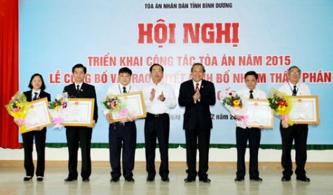 Tòa án nhân dân tỉnh: Tổng kết công tác năm 2014 và triển khai nhiệm vụ năm 2015