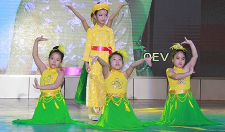 Chung kết Becakids lần thứ nhất - năm 2015: Nguyễn Ngọc Cẩm Tú đoạt giải quán quân