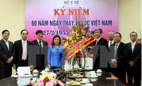 "Thầy thuốc cần làm tốt nhiệm vụ bảo vệ, nâng cao sức khỏe nhân dân"