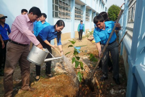 Phú Giáo: Phát động Tháng Thanh niên năm 2015