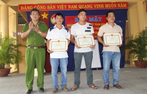 Tấn công tội phạm vùng giáp ranh:Tăng cường trao đổi thông tin giữa các địa phương