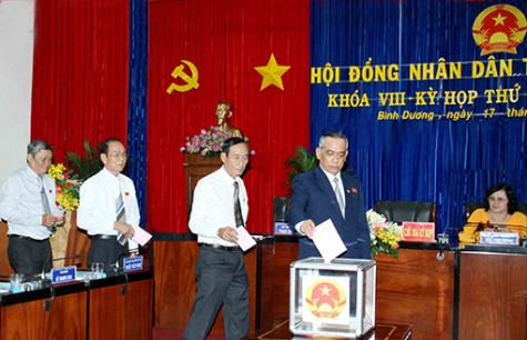 Kỳ họp thứ 15, HĐND tỉnh khóa VIII, nhiệm kỳ 2011-2016: Thông qua 7 nghị quyết quan trọng