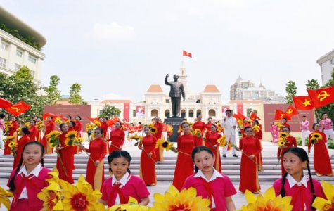 Tổng Bí thư dự lễ khánh thành Tượng đài Chủ tịch Hồ Chí Minh