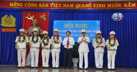 Tăng cường sự lãnh đạo trong phong trào bảo vệ an ninh Tổ quốc