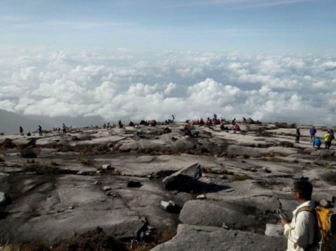 Malaysia: 145 người mắc kẹt trên núi Kinabalu sau trận động đất