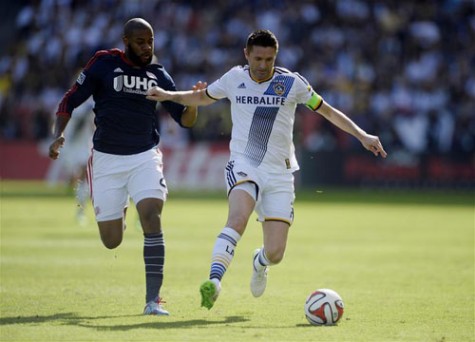 International Champions Cup 2015, LA Galaxy - CF America: Đồng tài ngang sức