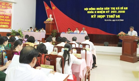 HĐND TX.Dĩ An khai mạc kỳ họp thứ 14, khóa X