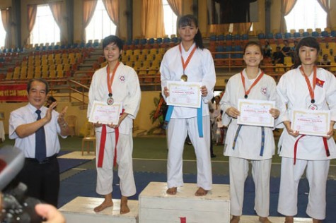 Giải karatedo Nghĩa Dũng toàn quốc mở rộng 2015: Bình Dương giành 1HCV, 2HCB, 1 HCĐ