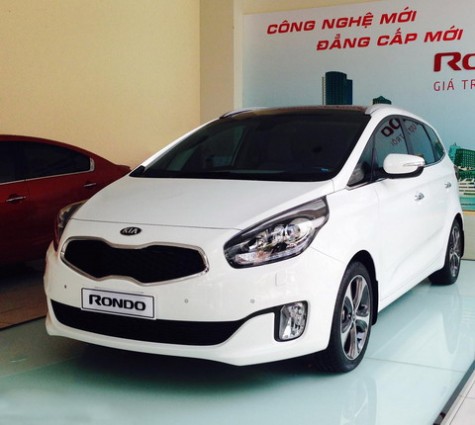 Kia Rondo ưu đãi tới gần 20 triệu đồng