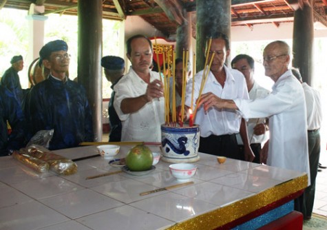 Xã Bạch Đằng, TX.Tân Uyên: Ý nghĩa, trang nghiêm ngày tưởng niệm các liệt sĩ