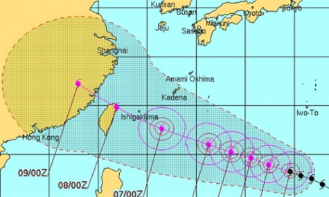 Siêu bão mạnh nhất năm tiến thẳng Đông Á