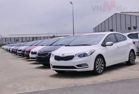 Kia K3 giảm giá xuống dưới 600 triệu