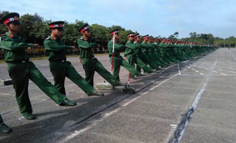 Sư đoàn 9: Luyện tập diễu duyệt cho ngày truyền thống