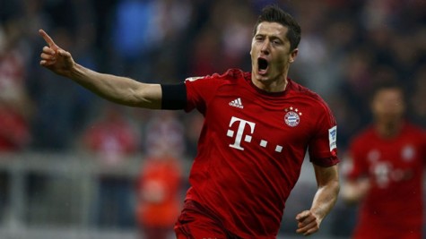 Lewandowski ghi năm bàn, Bayern đè bẹp Wolfsburg