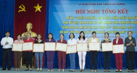 Xây dựng hình ảnh người phụ nữ “Tự tin, tự trọng, trung hậu, đảm đang”