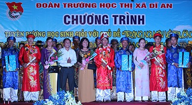 “Trạng nguyên về trường” - một hoạt động vui tươi, ý nghĩa