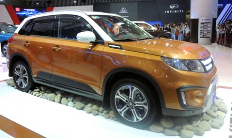 Suzuki Vitara 2015 có giá 730 triệu đồng