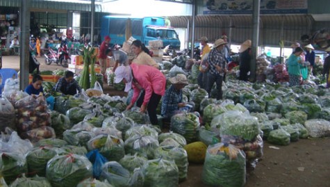 Để chợ “hàng bông” phát huy hiệu quả