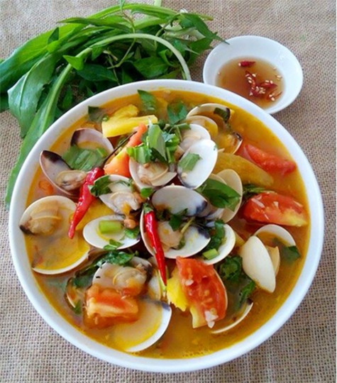 Canh nghêu nấu chua