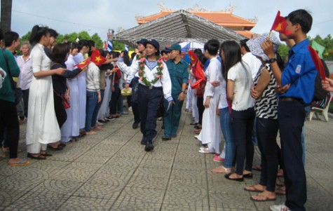 Chi bộ Phòng Tham mưu, Ban Chỉ huy Quân sự   TX.Thuận An: Xây dựng người cán bộ, đảng viên giỏi một việc, biết nhiều việc