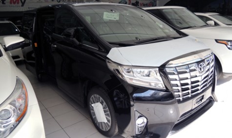 Toyota Alphard Excutive Lounge giá 3,9 tỷ đồng tại Việt Nam