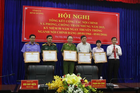 Tổng kết công tác nội chính và phòng, chống tham nhũng năm 2015