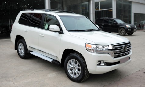 Toyota Land Cruiser 2016 đầu tiên về Việt Nam