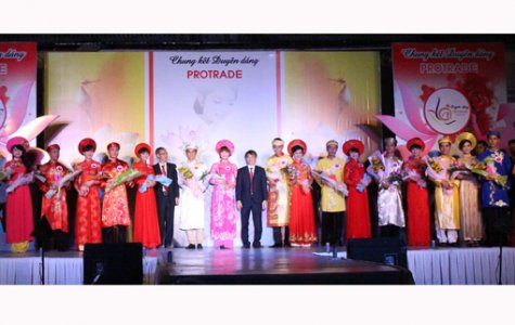 44 thí sinh tham dự hội thi Duyên dáng Protrade lần 4 năm 2015