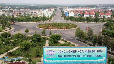 Đồng chí Trần Văn Nam, Bí thư Tỉnh ủy: Công nghiệp hóa đi đôi với bảo vệ môi trường, phát triển bền vững (*)