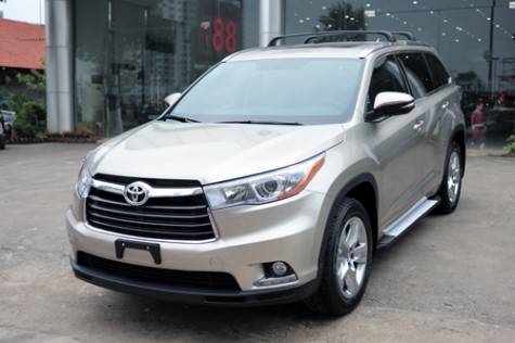 Toyota Highlander 2016 bản giới hạn về Hà Nội