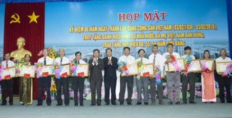 TP.Thủ Dầu Một: Họp mặt kỷ niệm 86 năm ngày thành lập Đảng Cộng sản Việt Nam