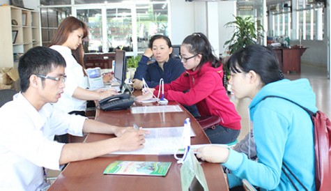 Trường Đại học Kinh tế - Kỹ thuật Bình Dương: Định hướng nghề nghiệp cho học sinh phổ thông