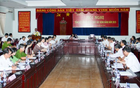 Chú trọng xây dựng chương trình hành động nhằm nâng cao năng lực lãnh đạo và sức chiến đấu của Đảng