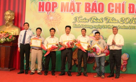 Họp mặt báo chí đầu năm 2016