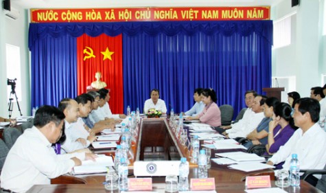 Bí thư Tỉnh ủy làm việc với Ban Thường vụ Huyện ủy Bàu Bàng