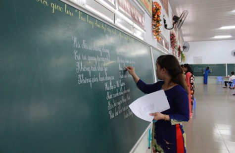 Giao lưu “Văn hay chữ đẹp, kể chuyện” Giải thưởng Sao Khuê tiểu học cấp tỉnh lần III: 108 giáo viên và 90 học sinh tham gia