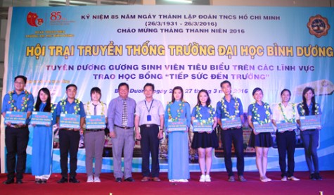 Trường Đại học Bình Dương: Sôi nổi hội trại truyền thống mừng sinh nhật Đoàn