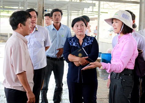 Đoàn công tác bộ Nông nghiệp và Phát triển nông thôn: Tham quan thực tế cơ sở giết mổ tập trung tại TX.Dĩ An