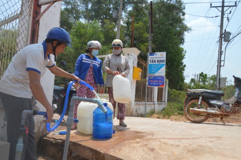 Bắc Tân Uyên: Đưa nước sạch về phục vụ nhân dân khu vực thiếu nước sạch vào mùa khô