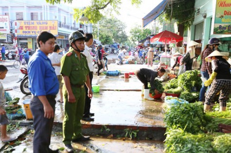 Cư tri phường Thuận Giao, TX.Thuận An: Cần tiếp tục có giải pháp với chợ tự phát