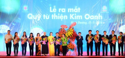 Quỹ từ thiện Kim Oanh: Sẻ chia trái tim yêu thương