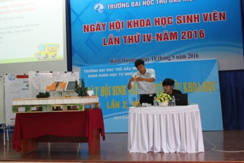 Trường Đại học Thủ Dầu Một: Ngày hội khoa học sinh viên lần thứ IV