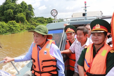 Lãnh đạo tỉnh khảo sát công tác phòng chống thiên tai dọc sông Sài Gòn