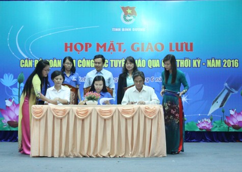 Họp mặt, giao lưu cán bộ Đoàn làm công tác tuyên giáo qua các thời kỳ