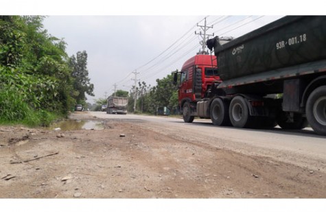 Sau bài báo “Xe ben băm nát những cung đường vùng ven”: Người dân mong muốn cơ quan chức năng mạnh tay xử lý