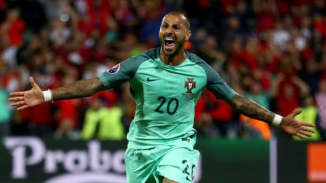 Quaresma đưa Bồ Đào Nha vào tứ kết sau 120 phút