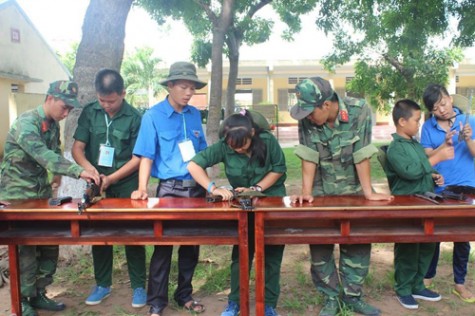 Niềm vui được làm “chiến sĩ” nhí