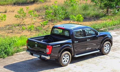 Nissan Navara một cầu mới - bán tải thực dụng cho đô thị Việt Nam