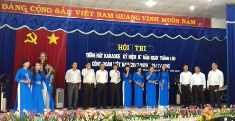 Hội thi Tiếng hát karaoke phường Phú Lợi: Gần 50 thí sinh tham gia